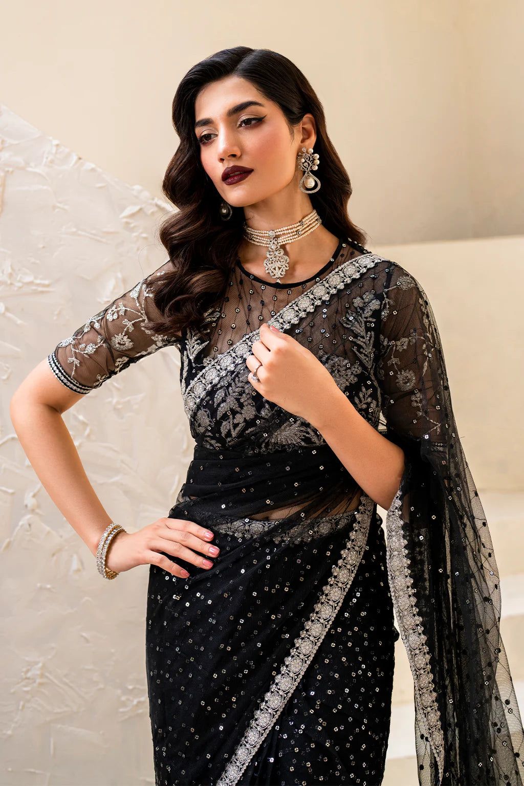Iznik_BEautiful_Saree_2025