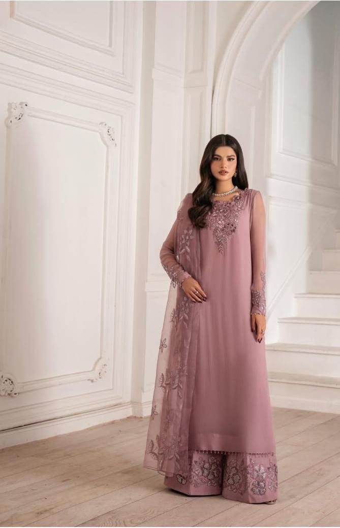 Iznik Wz-20 Cationic Chiffon Beautiful Dress Party Wear Winter Sale 2025 – Wearza
