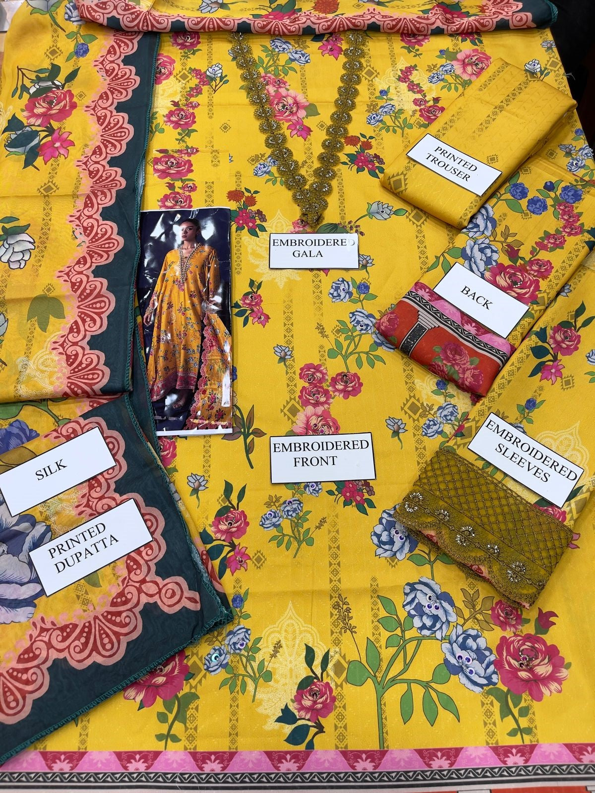 Ammara Khan Floral Wz-411 Pure Digital Swiss Lawn Emb WIth Silk Duppata 2024 WEARZA