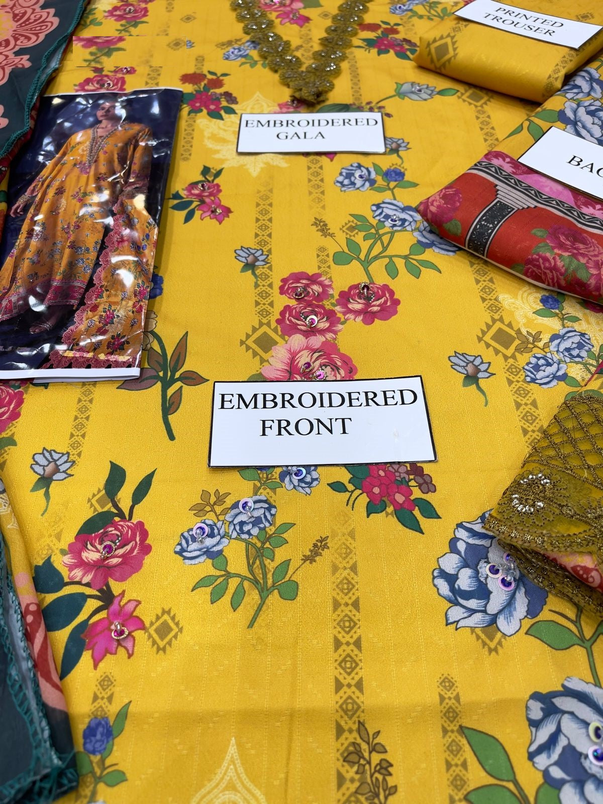 Ammara Khan Floral Wz-411 Pure Digital Swiss Lawn Emb WIth Silk Duppata 2024 WEARZA