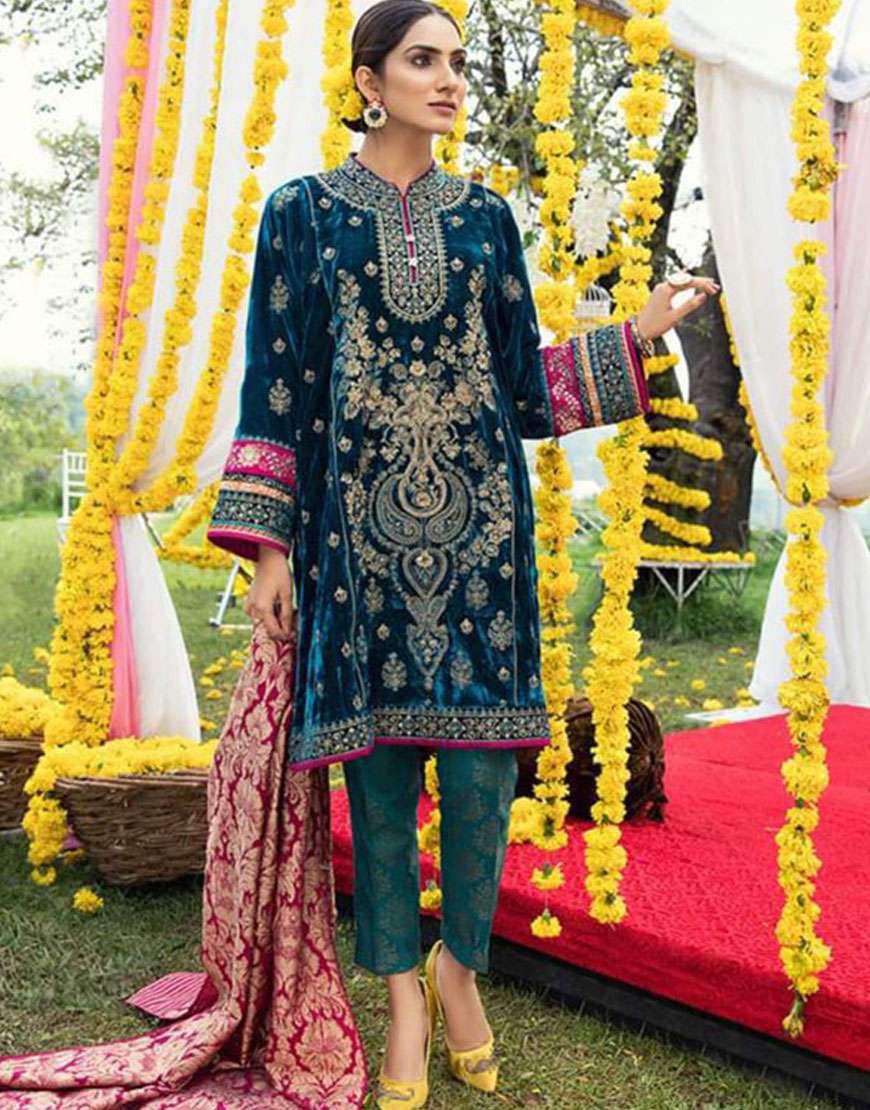 Maria b Velvet Embroidery Dress Pakistani Dress 2025 Wearza Maria b Velvet Embroidery Dress Pakistani Dress 2025 Wearza