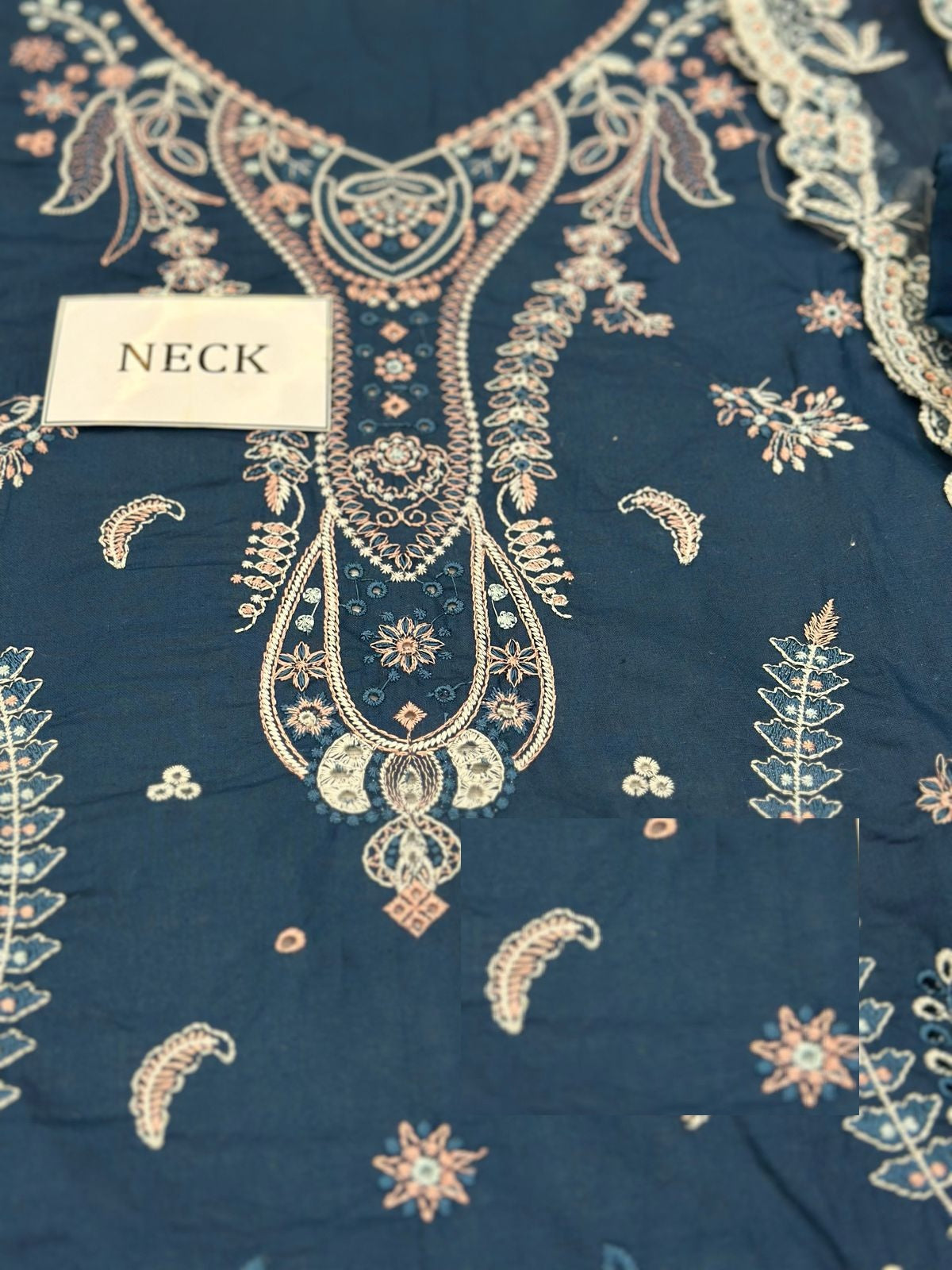 Qalamkar Wz-1185 Luxury Pure Lawn Embroidered WIth SIlk Duppata Eid Collection 2025