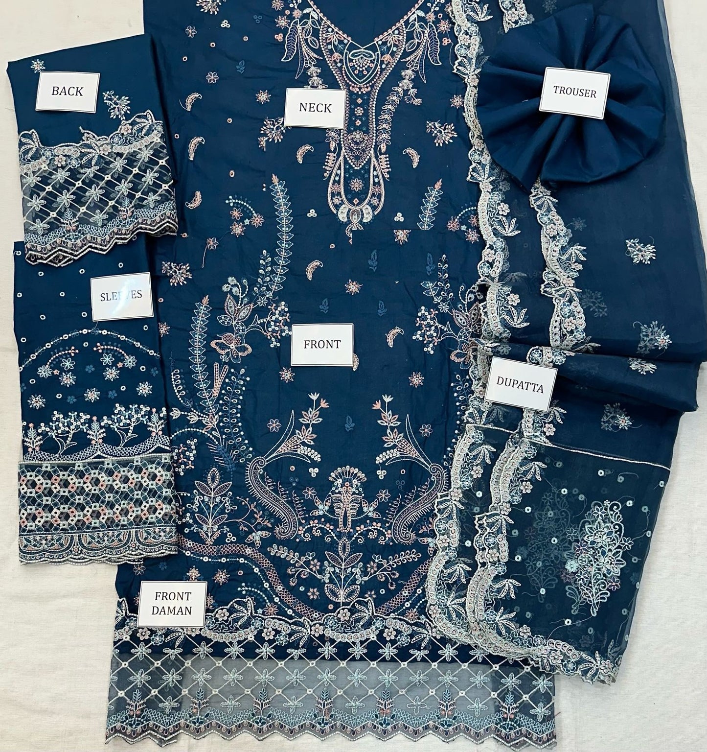 Qalamkar Wz-1185 Luxury Pure Lawn Embroidered WIth SIlk Duppata Eid Collection 2025