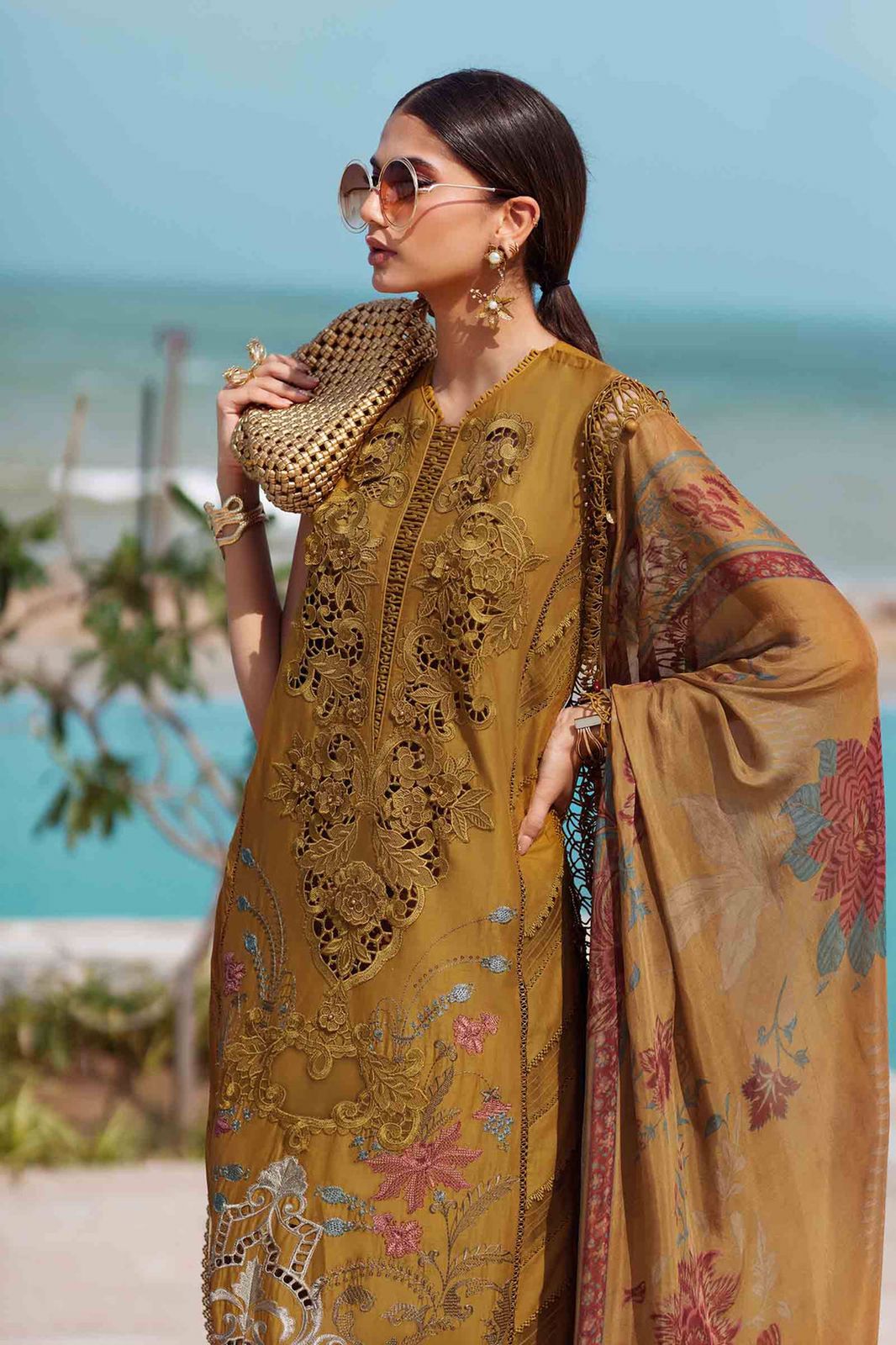 Maria b Hit Code Wz-037 Premium Pure Luxury Lawn Emb With Silk Emb Duppata 25