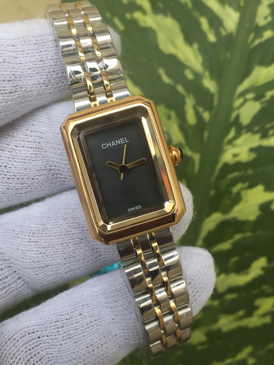 Chanel Brand Woman's Beautiful Watch Most Trending 2025