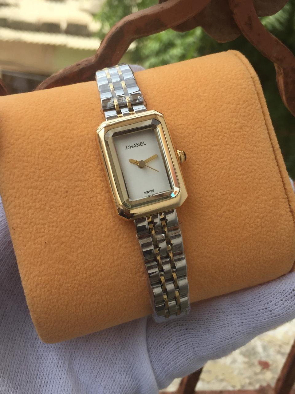 Chanel Brand Woman's Beautiful Watch Most Trending 2025