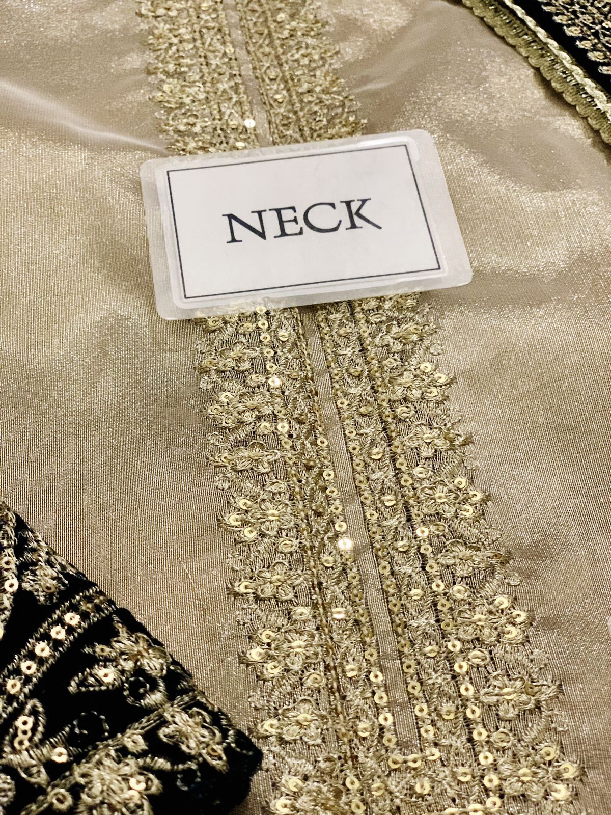 Zainab Chotani Mysoori / Brocade With Velvet Shawl Wedding & Party Wear 2025