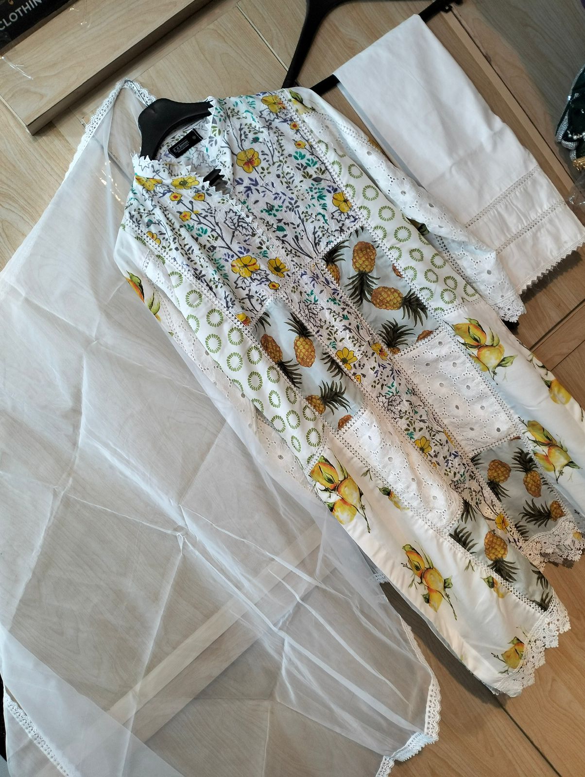 Sada Saaghar Luxury Lawn Chikankari Dress 2024