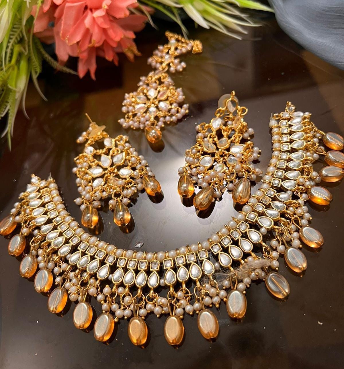 Ella Beautiful Neck & Earring Set WEARZA