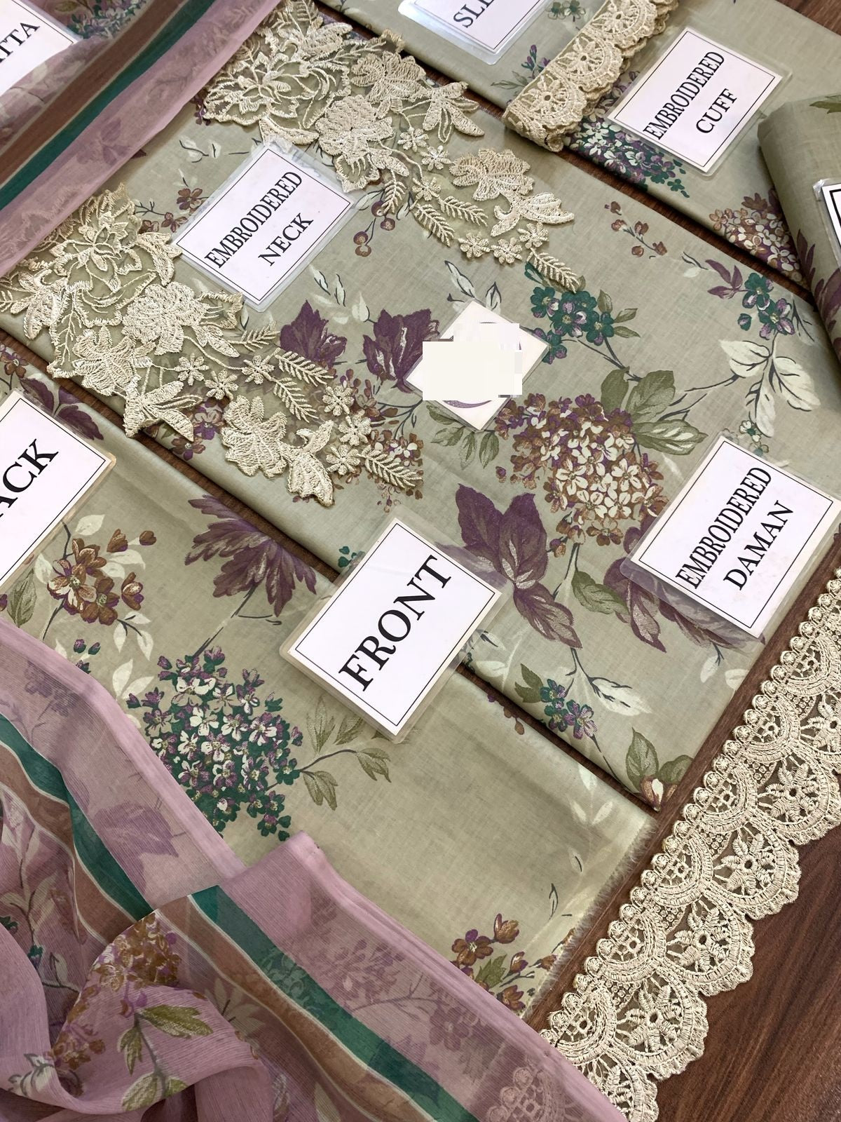 Iznik Wz-102 Luxury Lawn Embroidered Eid Collection 2025