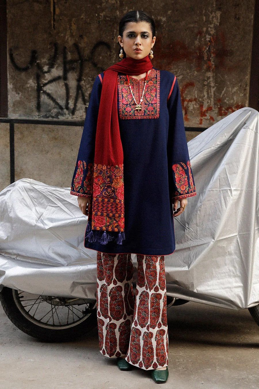 Jugnu Wz-574 Luxury Pure Lawn Chikenkari Embroidered Eid Ul Adha Collection 2025