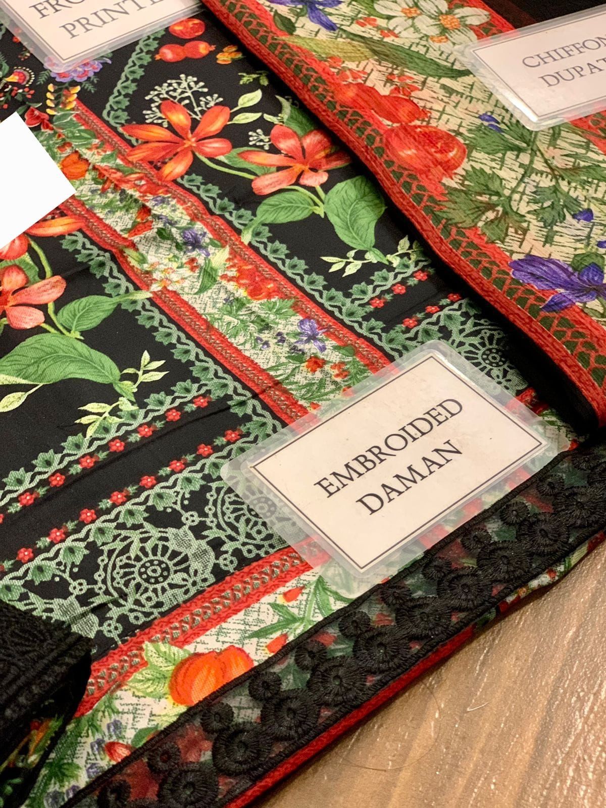 Maria b M Print  Wz=775 3 Pcs Premium Pure Lawn With Chiffon Dupatta 2025
