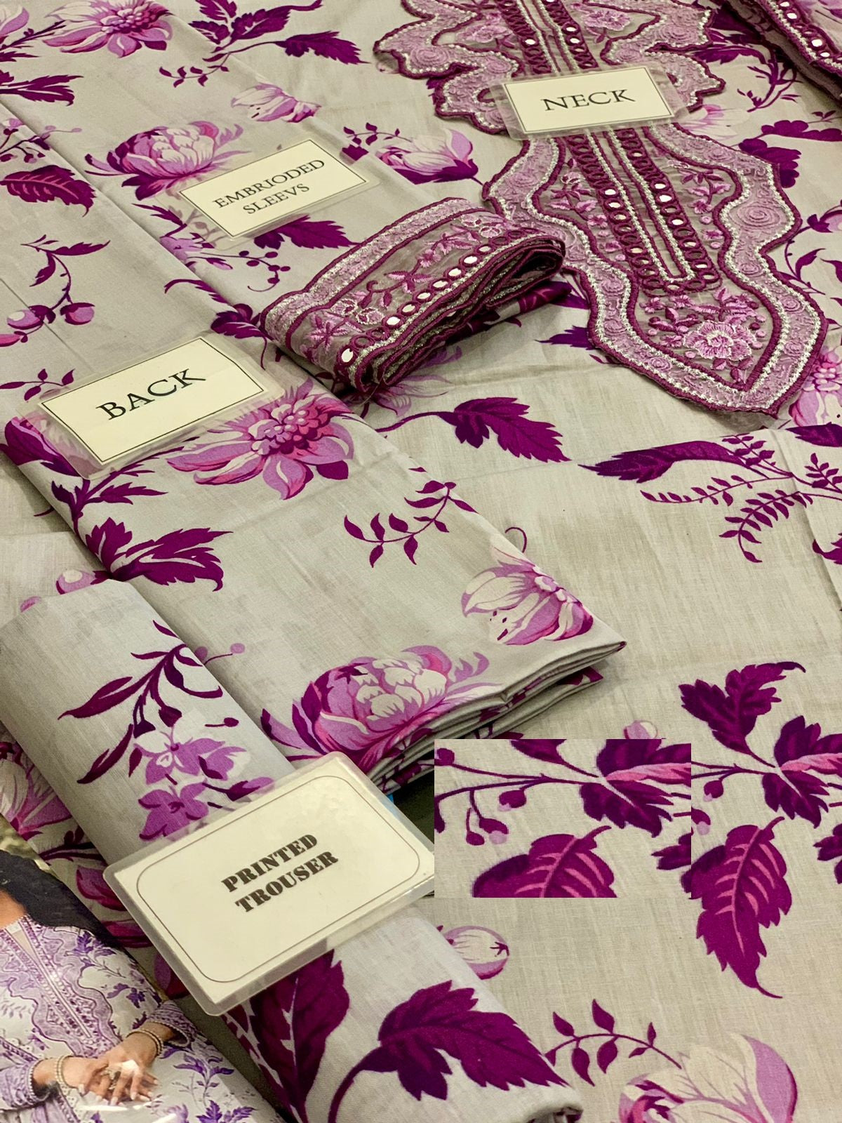 Aneela’s Hit Code Wz-039 Premium Pure Luxury Lawn Emb With  Chiffon Emb Duppata 25