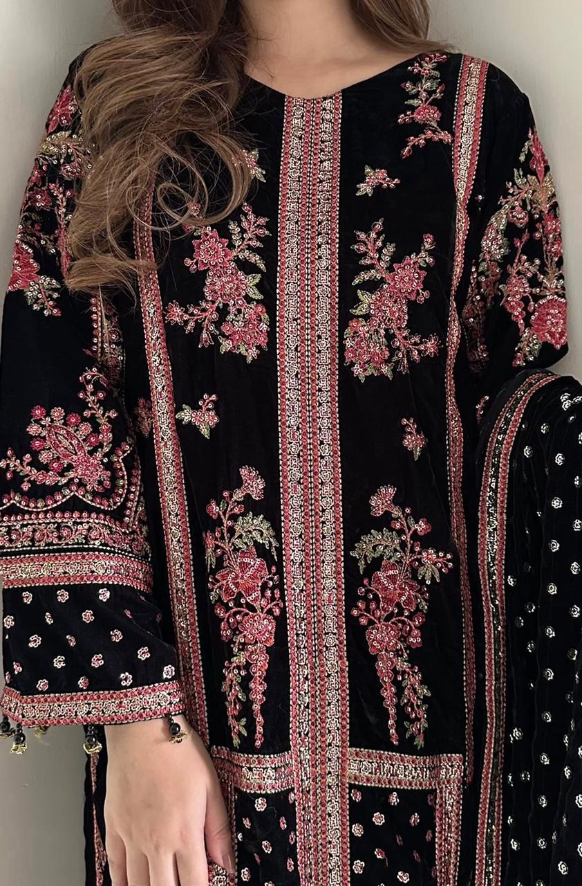 Aneela's Wz-03 New Black & Pink Velvet Most Beautiful Design 2025