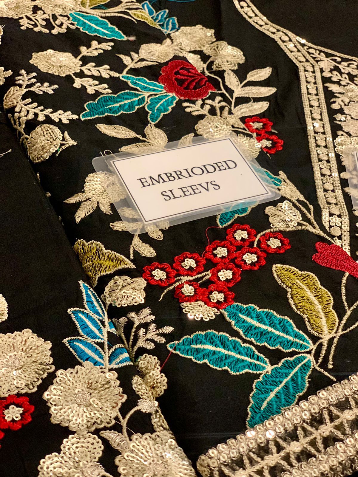 Haseen Mehnaaz Wz-09 Floral Velvet Dress 2025