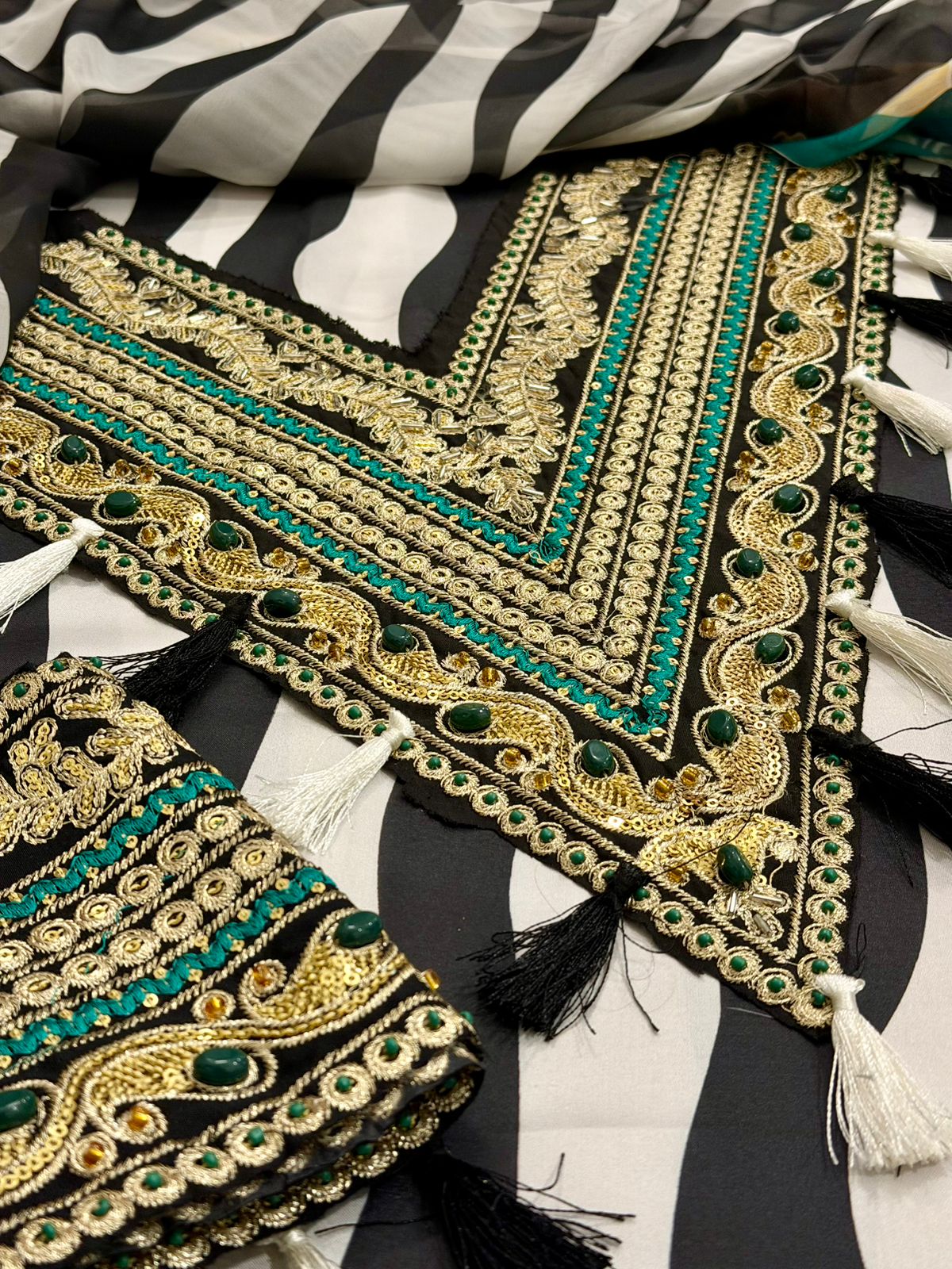 Ammara & Sara Wz-03 Shamoz Silk Dress 25