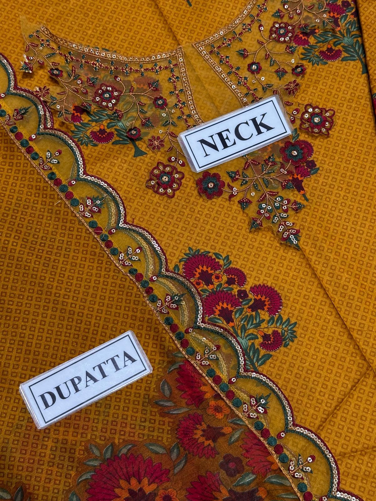 Iznik Wz-38 11B Premium Pure Lawn With Chiffon Emb Duppata 26