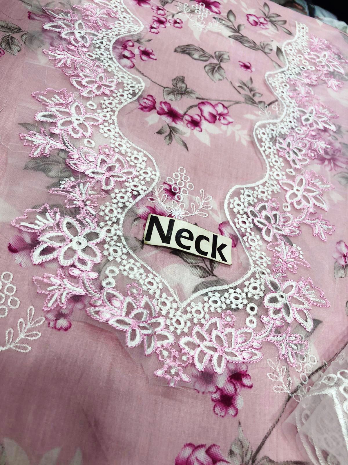 Neeshay PECHE Premium Pure Lawn With Chiffon Emb Duppata 26