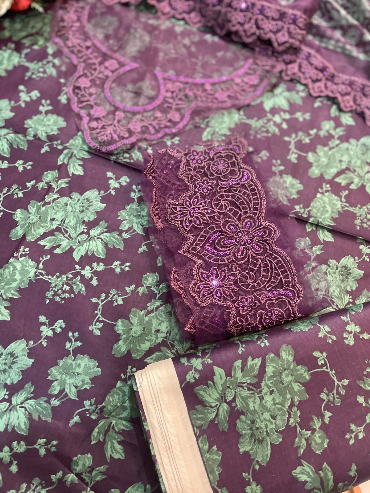 Mohagni A-297 Premium Pure Lawn With Chiffon Emb Duppata 26