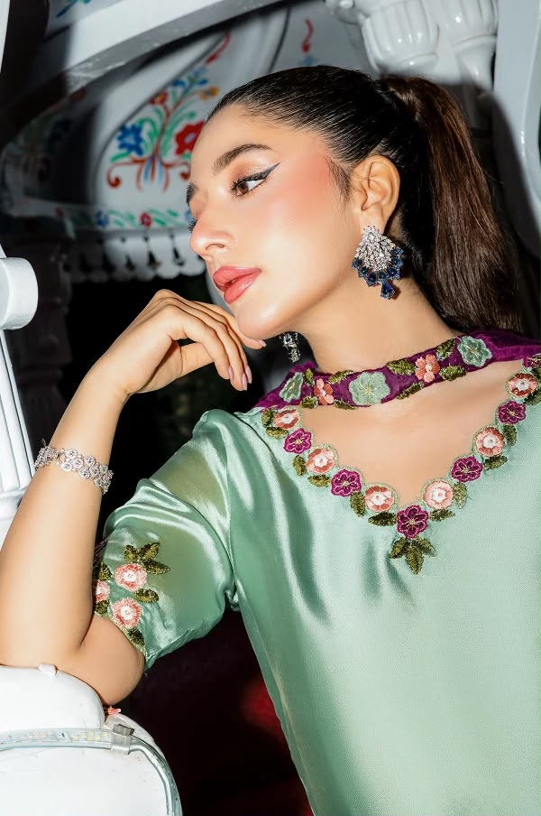 Murk Wear By Nazish Jahangir Most Viral Code Of the Year Shamoz Silk 26
