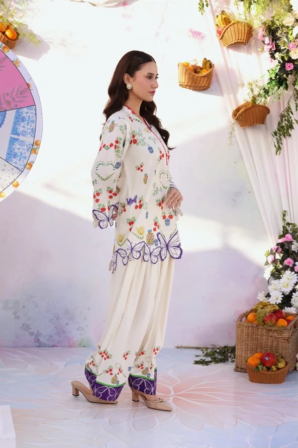 Ak By Amna Khan The Most Famous Trendy Pure Lawn Design of the Year 2026