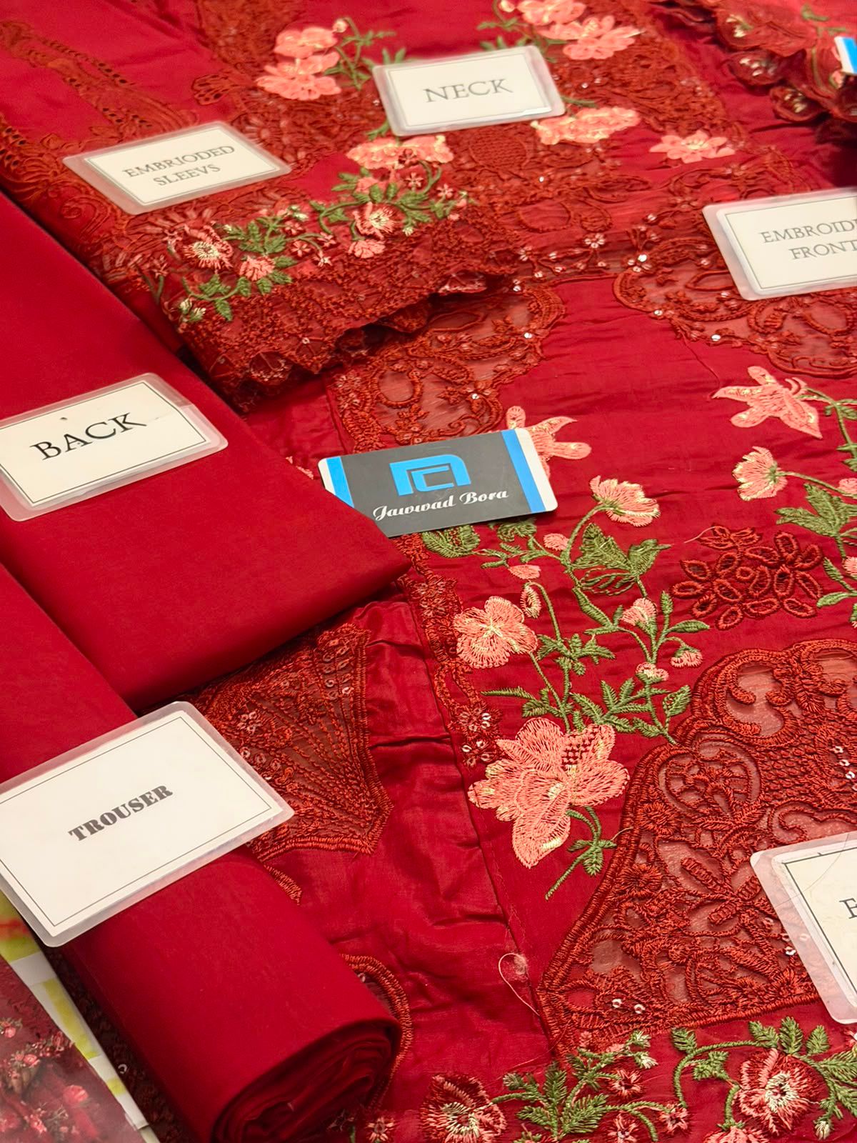 Elaf ELQ-4A Luxery premium Lawn With Silk Emb Duppatta 26
