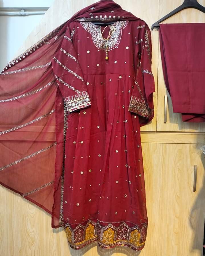 Wearza Luxury 3-Piece Crinkle Chiffon Frock Ready To Wear 2024