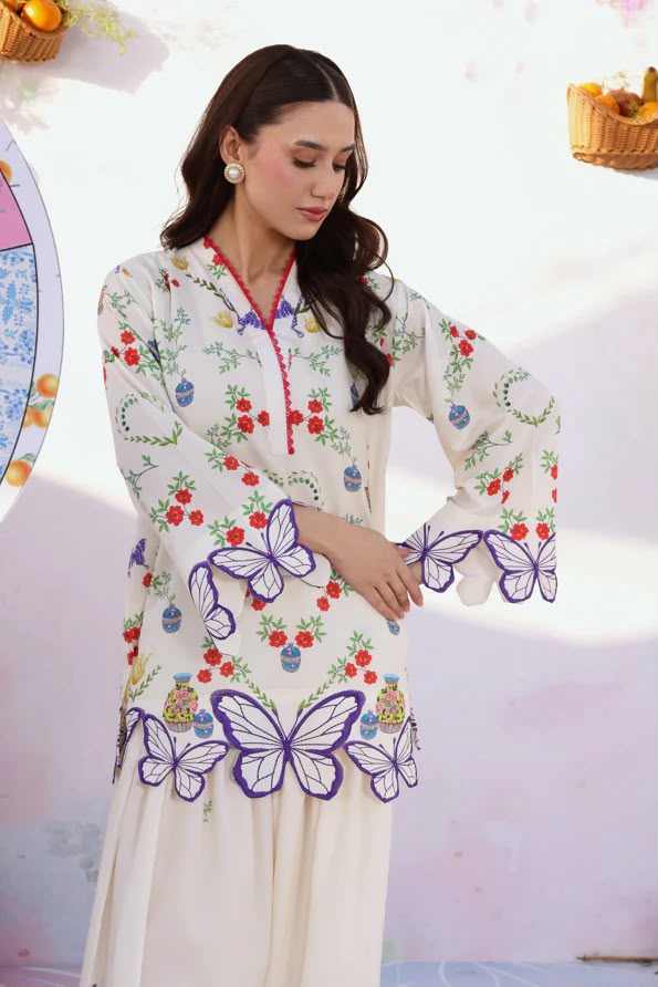 Ak By Amna Khan The Most Famous Trendy Pure Lawn Design of the Year 2026
